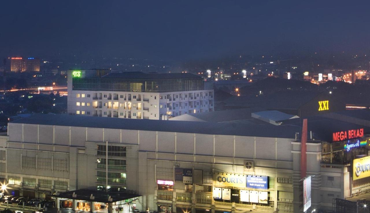 Hotel Santika Mega City בקאסי מראה חיצוני תמונה