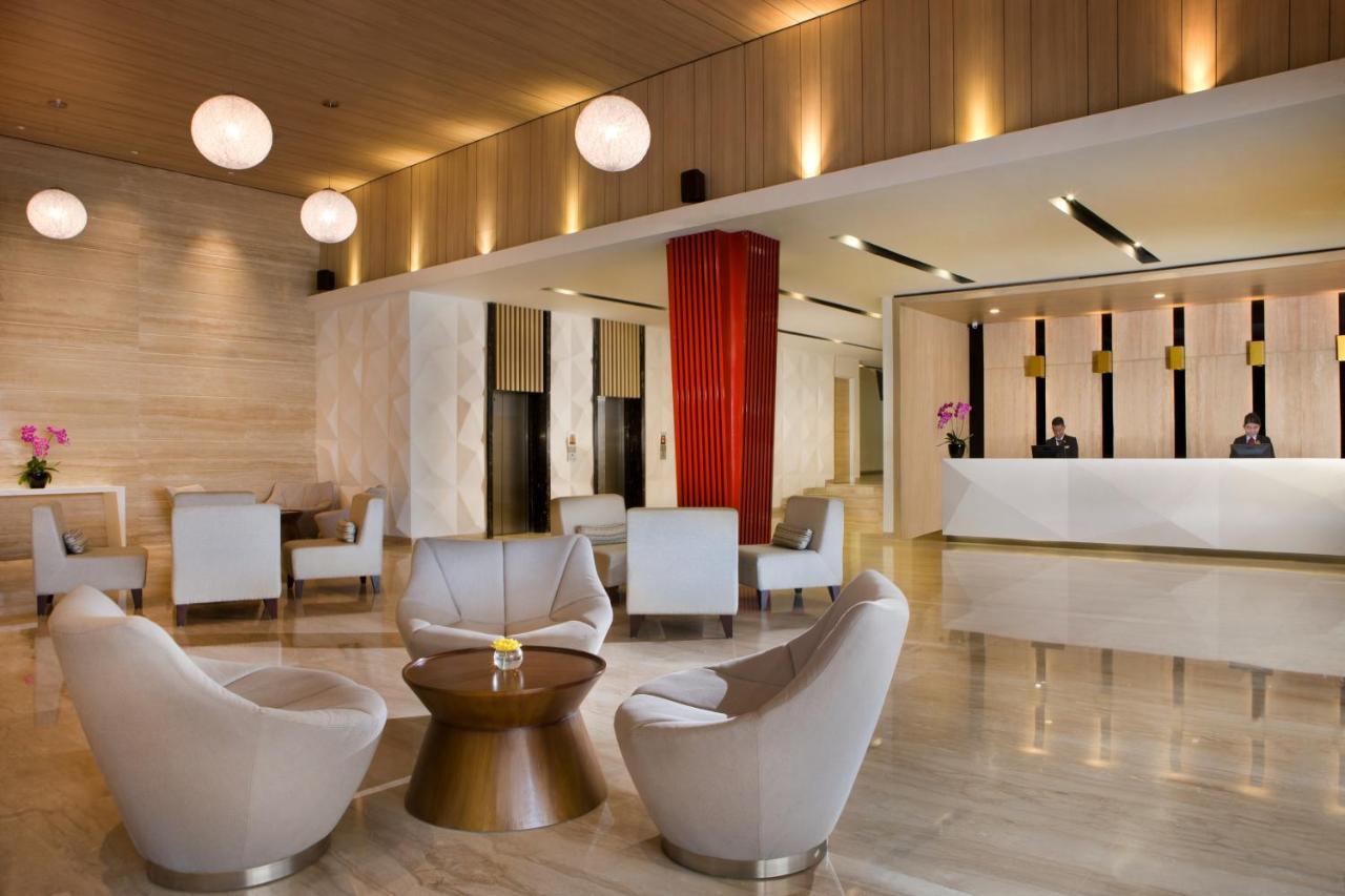 Hotel Santika Mega City בקאסי מראה חיצוני תמונה
