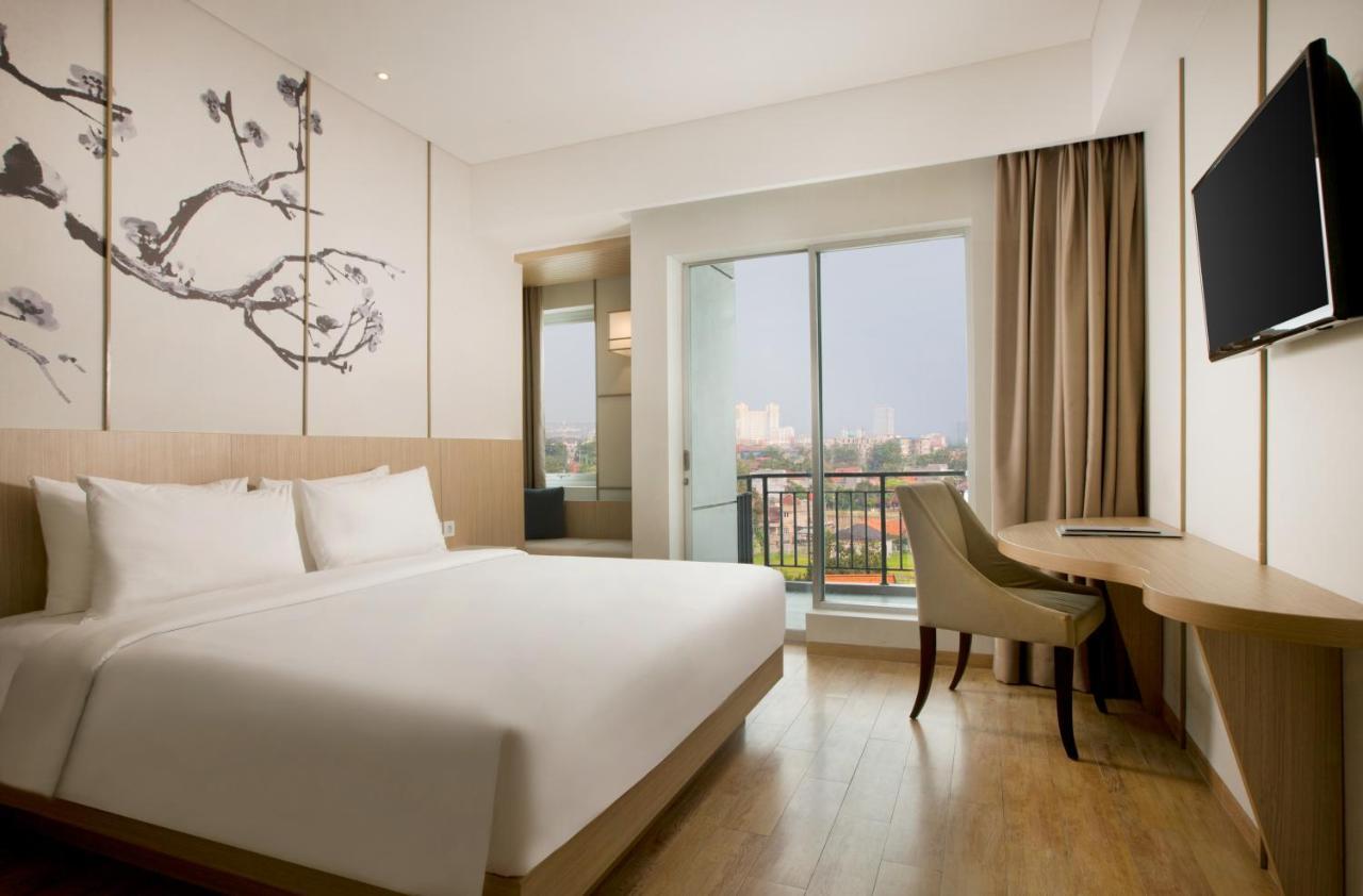 Hotel Santika Mega City בקאסי מראה חיצוני תמונה
