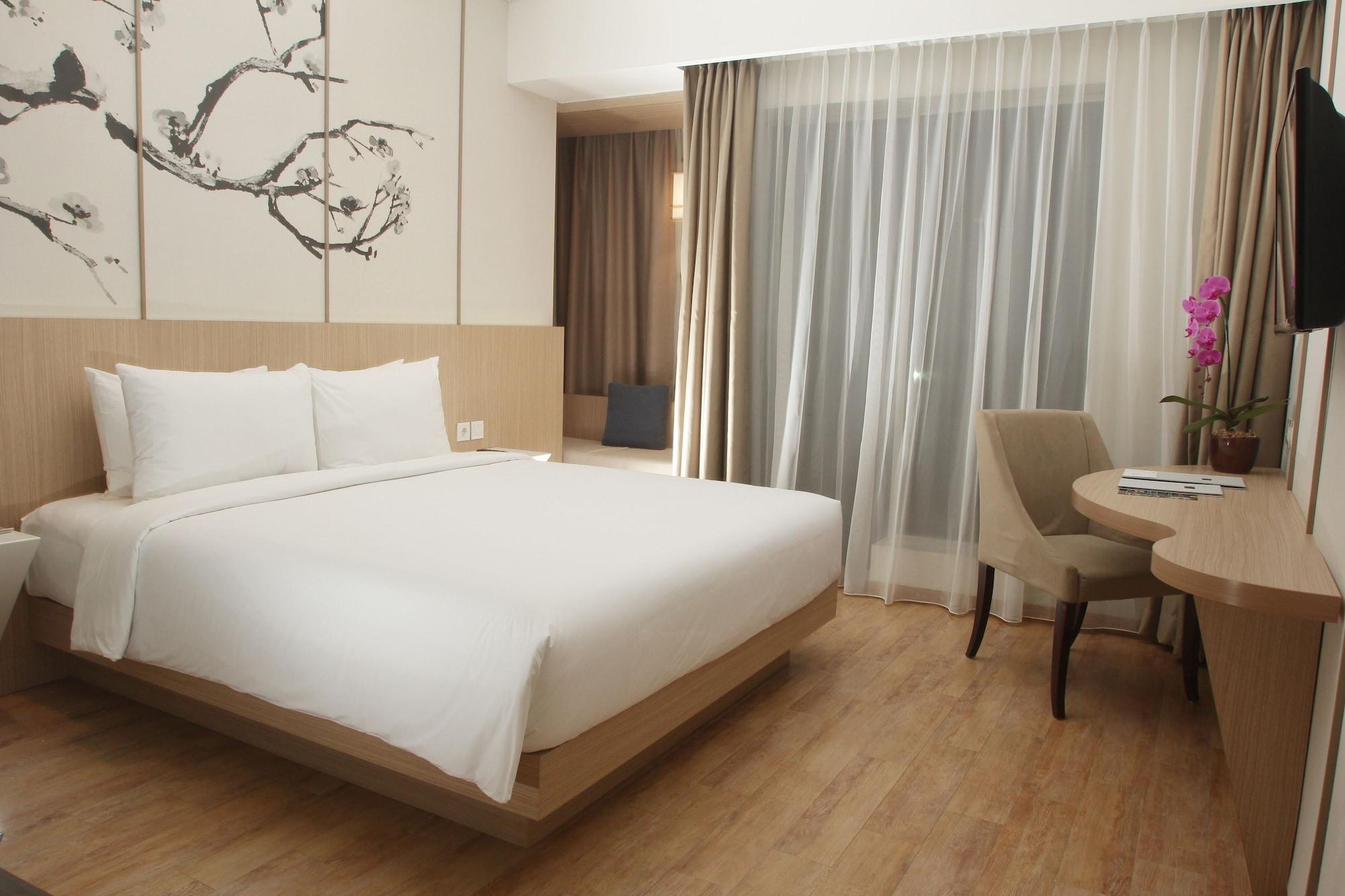 Hotel Santika Mega City בקאסי מראה חיצוני תמונה