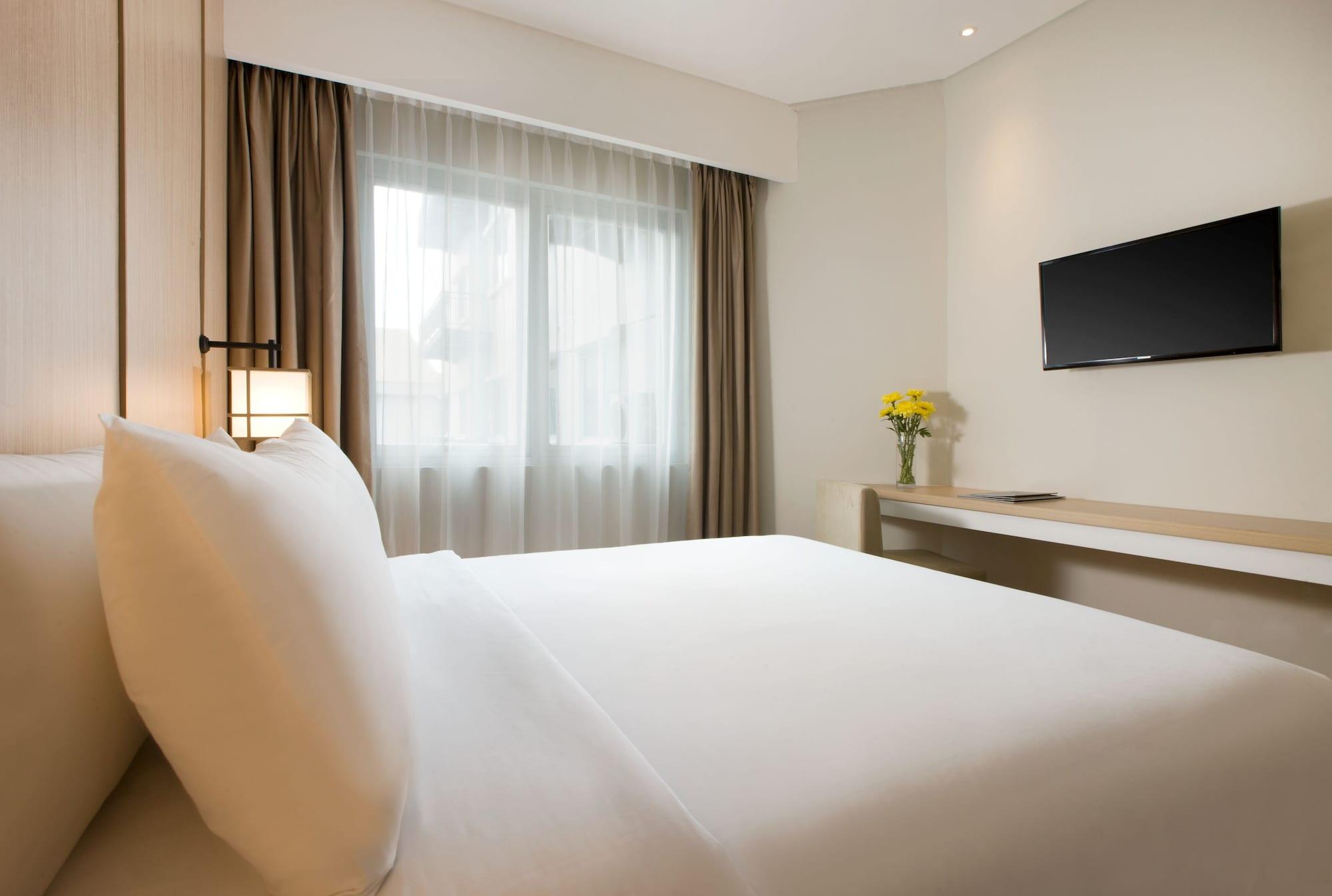 Hotel Santika Mega City בקאסי מראה חיצוני תמונה