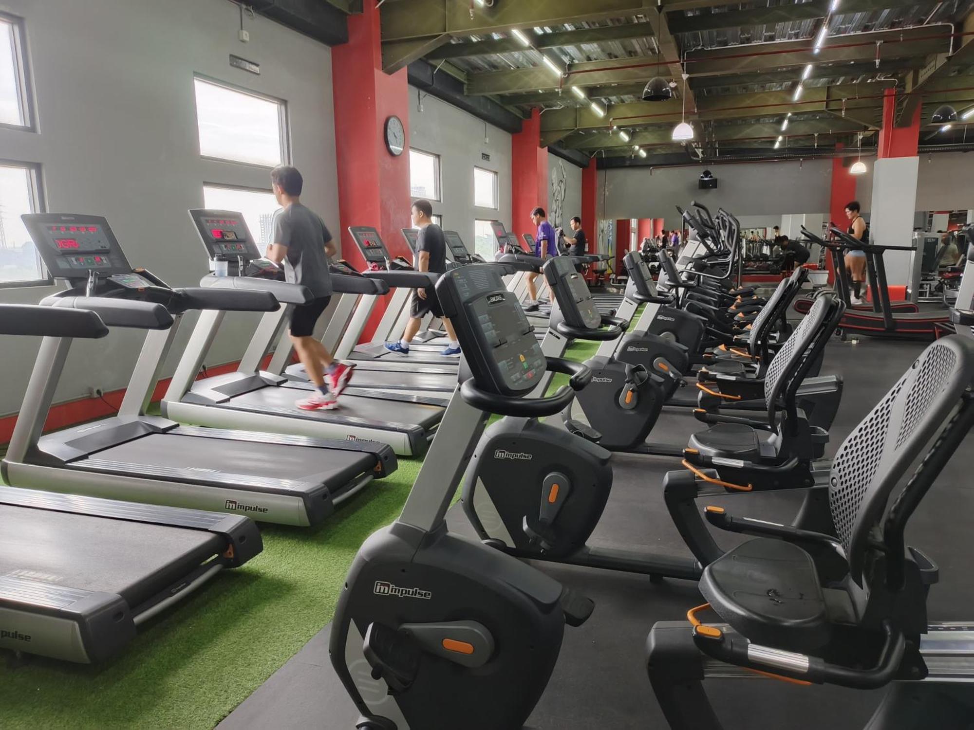 Hotel Santika Mega City בקאסי מראה חיצוני תמונה